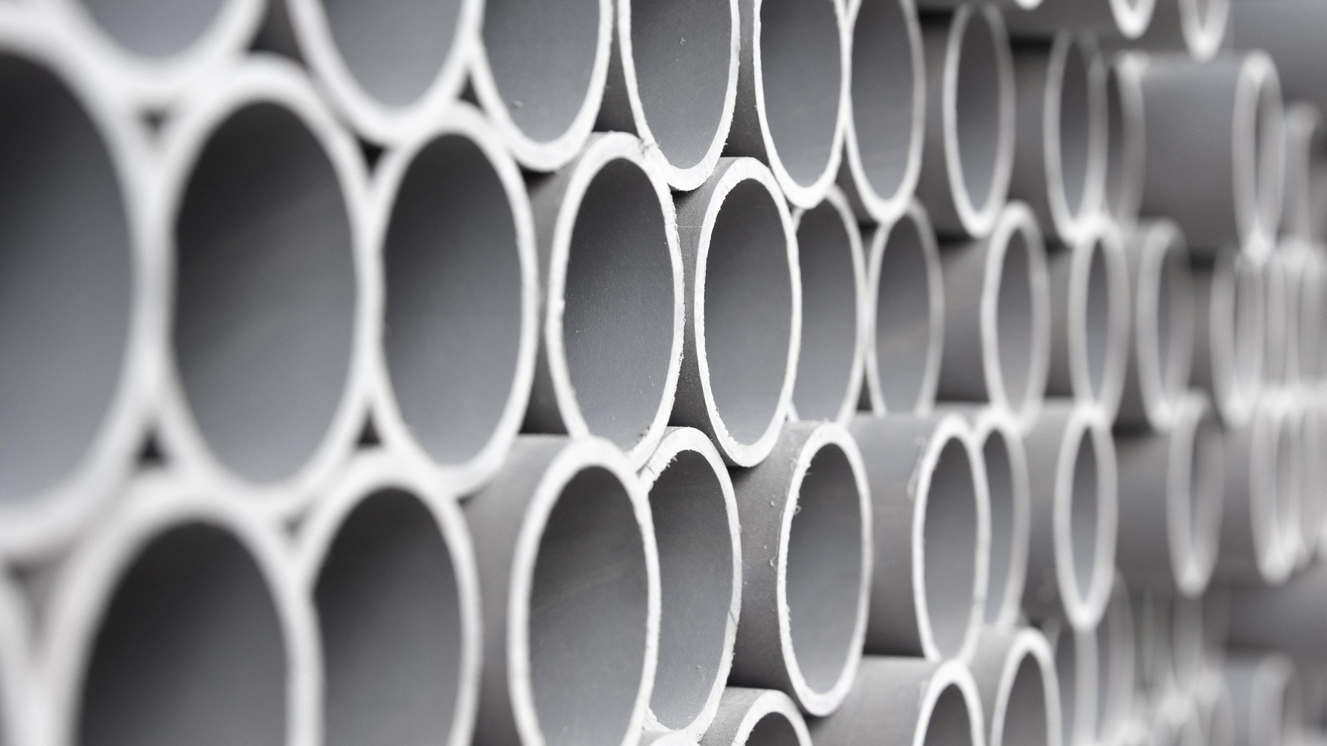 Extrudeur PVC sur mesure : quels avantages pour les entreprises du secteur immobilier ?